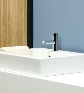 Aquabrass Volare 61014-PC Single Hole Bathroom Faucet