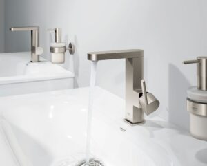 Grohe 23956EN3 - Single Hole Single-Handle M-Size Bathroom Faucet 4.5 L/min (1.2 gpm)